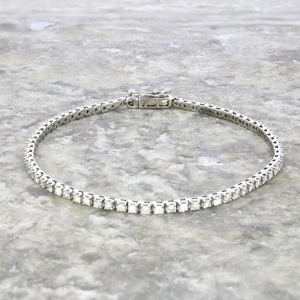 18ct White Gold 2.33cts Brilliant Cut Diamond Line Tennis Bracelet