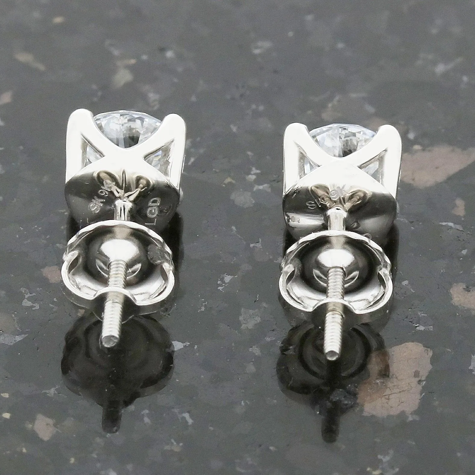 9ct White Gold 1.50cts Lab Created Brilliant Cut Diamonds Solitaire Stud Earrings