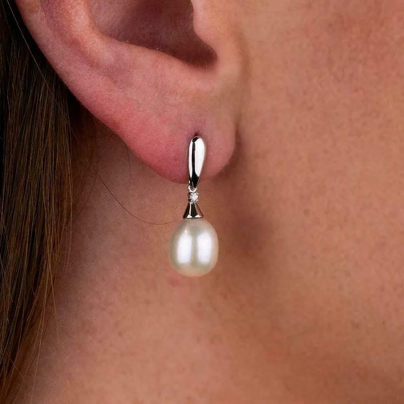 9ct White Gold Freshwater Pearl and Diamond Earrings GE2075W