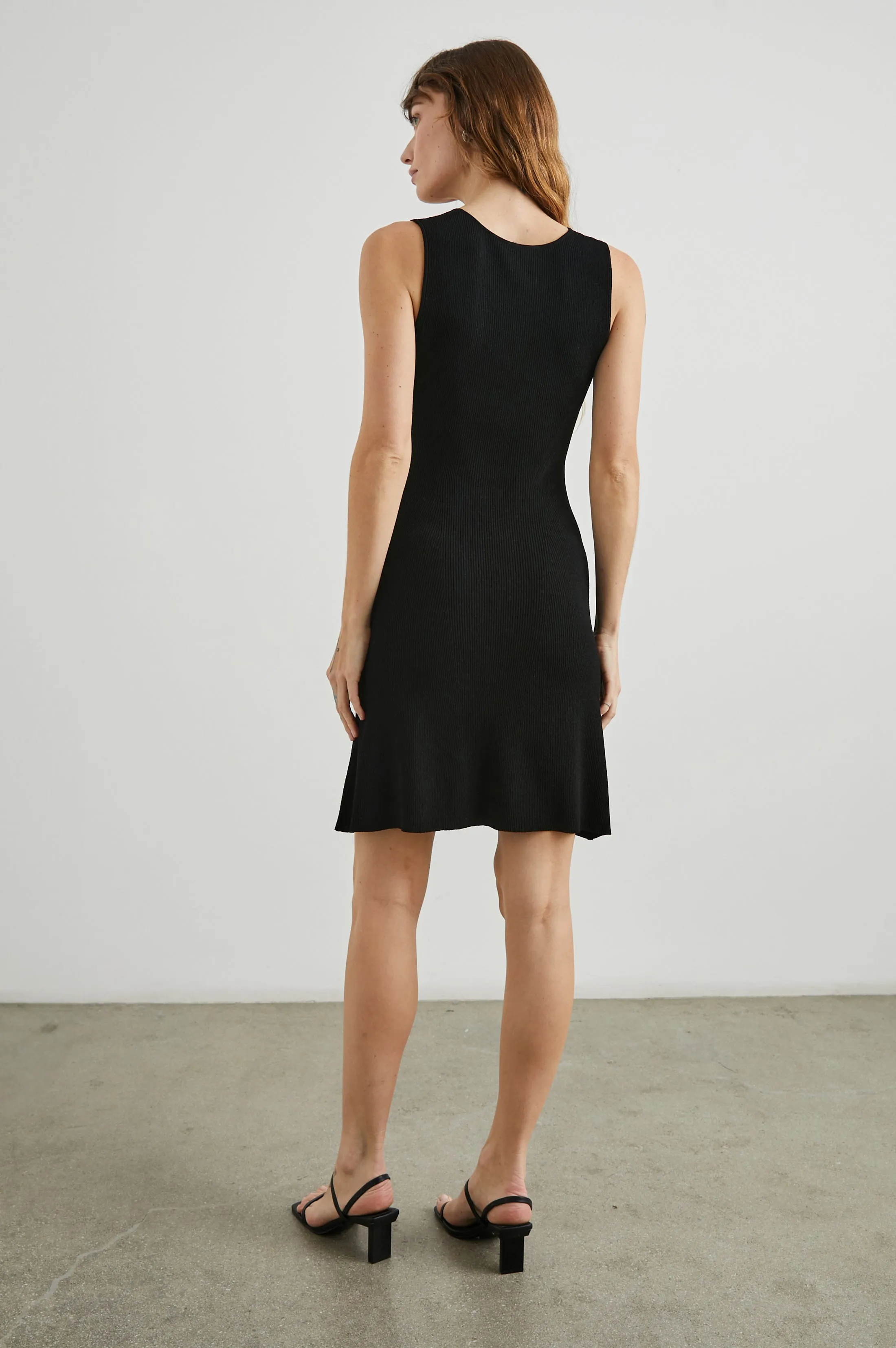 ADALINE DRESS - BLACK Rails