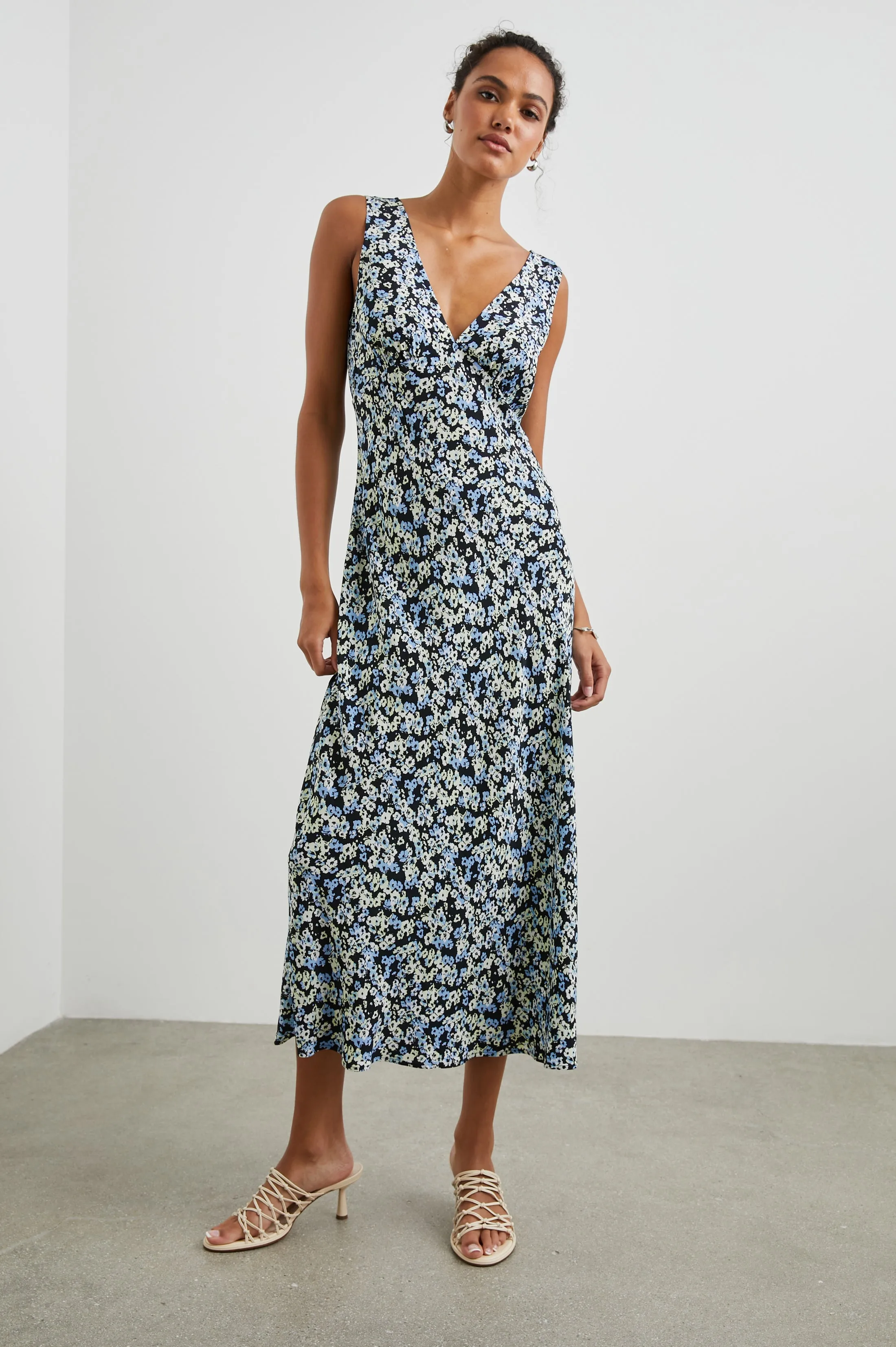 AUDRINA DRESS - MIDNIGHT MEADOW FLORAL Rails