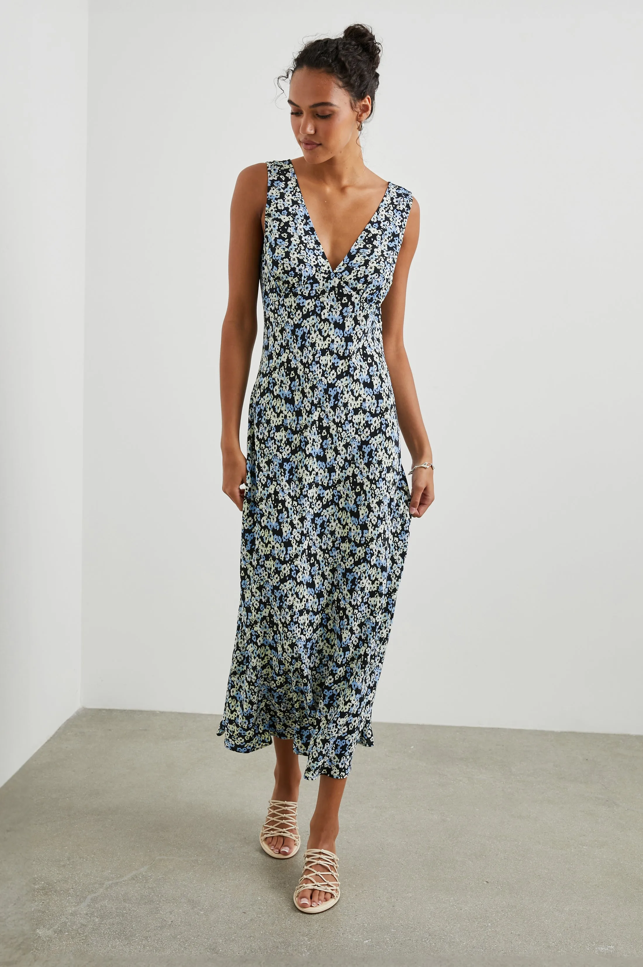 AUDRINA DRESS - MIDNIGHT MEADOW FLORAL Rails