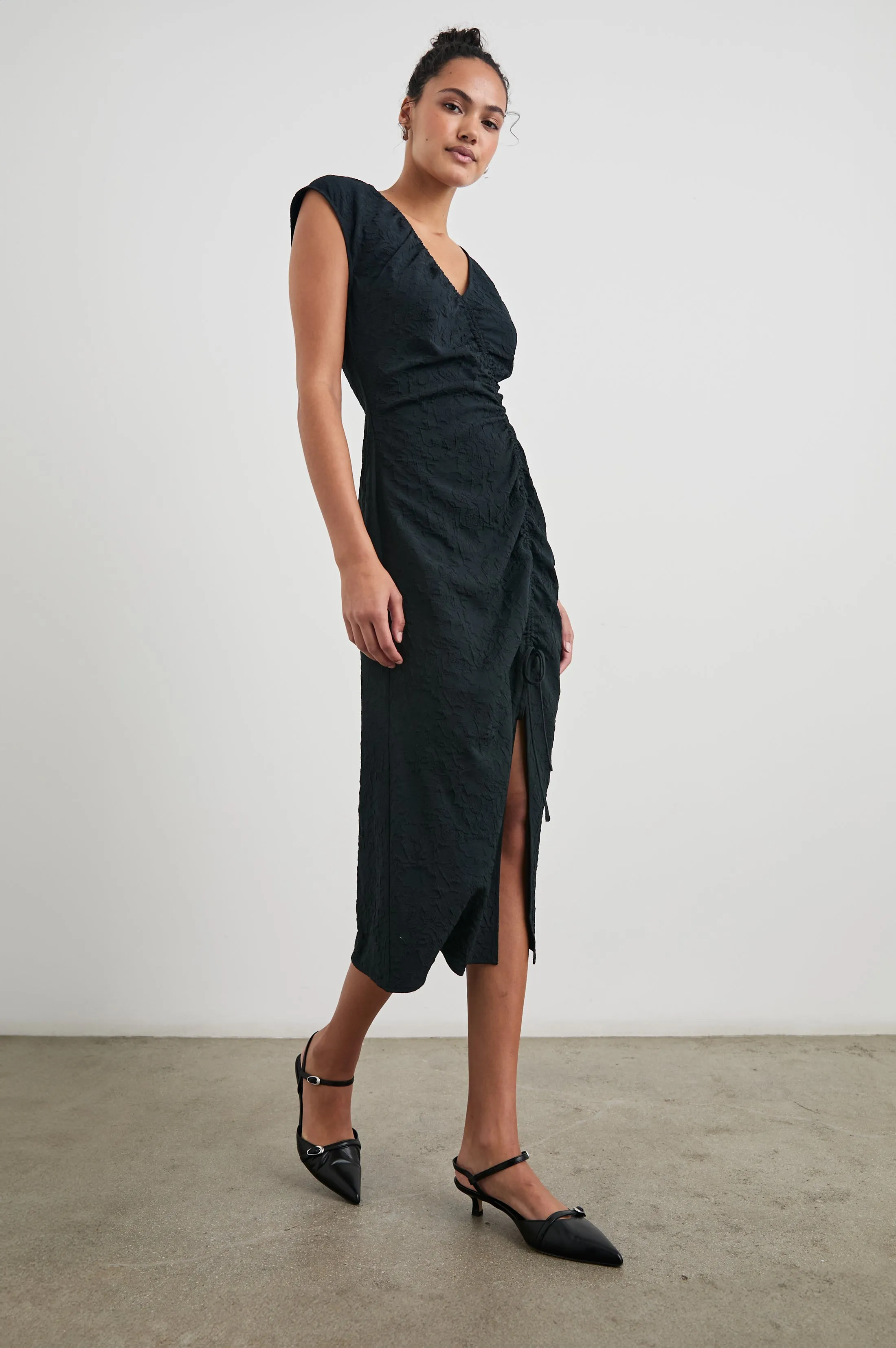 AUREN DRESS - BLACK JACQUARD Rails
