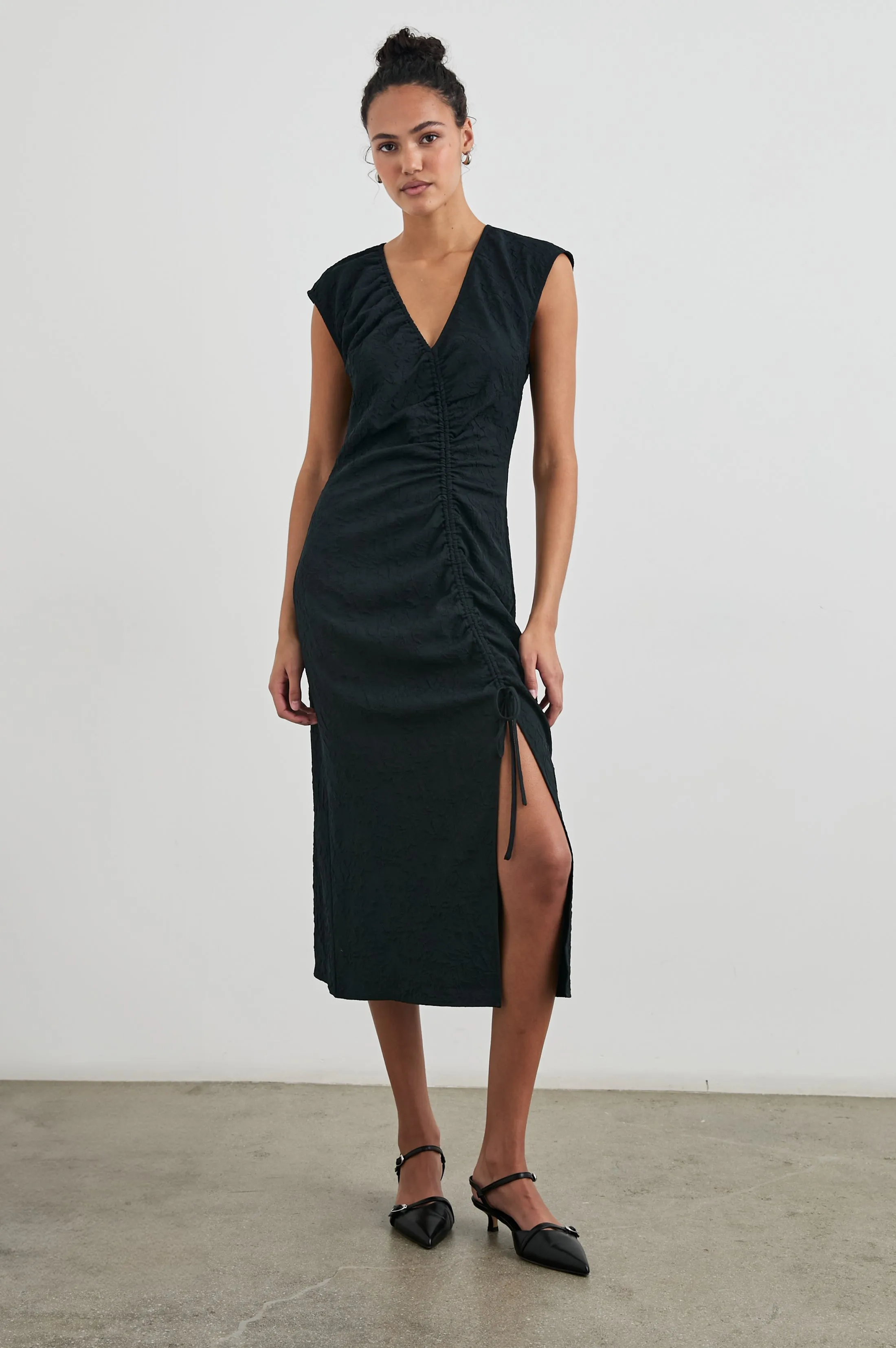 AUREN DRESS - BLACK JACQUARD Rails