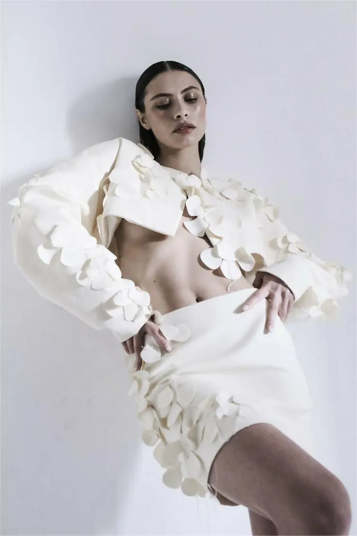 ESTHER WHITE 3D FLORAL LONG SLEEVE TOP MINI SKIRT SET Gloria Lanvin