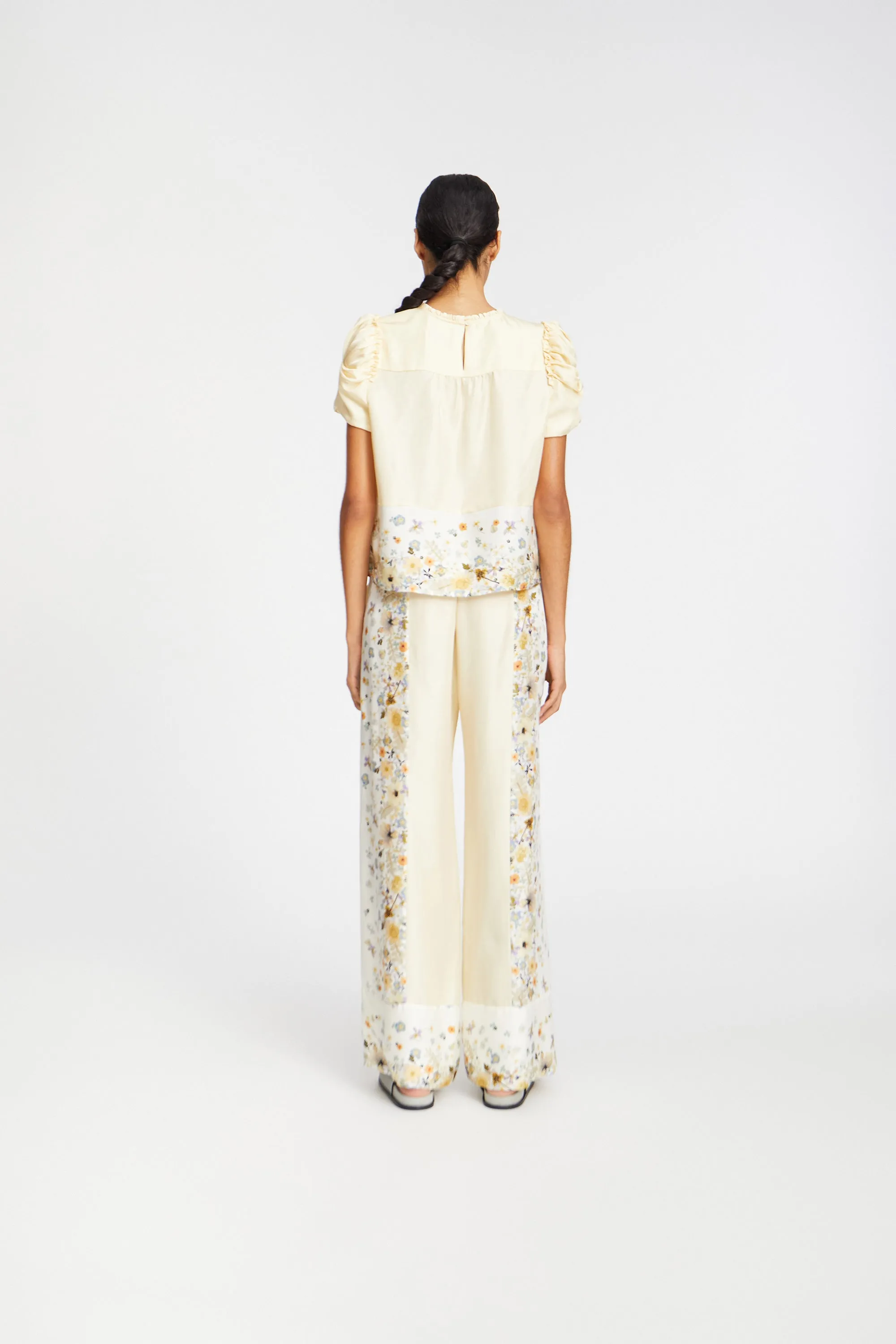 FAHSAI SILK - CREME Munthe