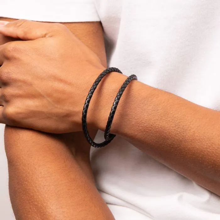 Fred Bennett Black Leather Mens Bracelet B5133