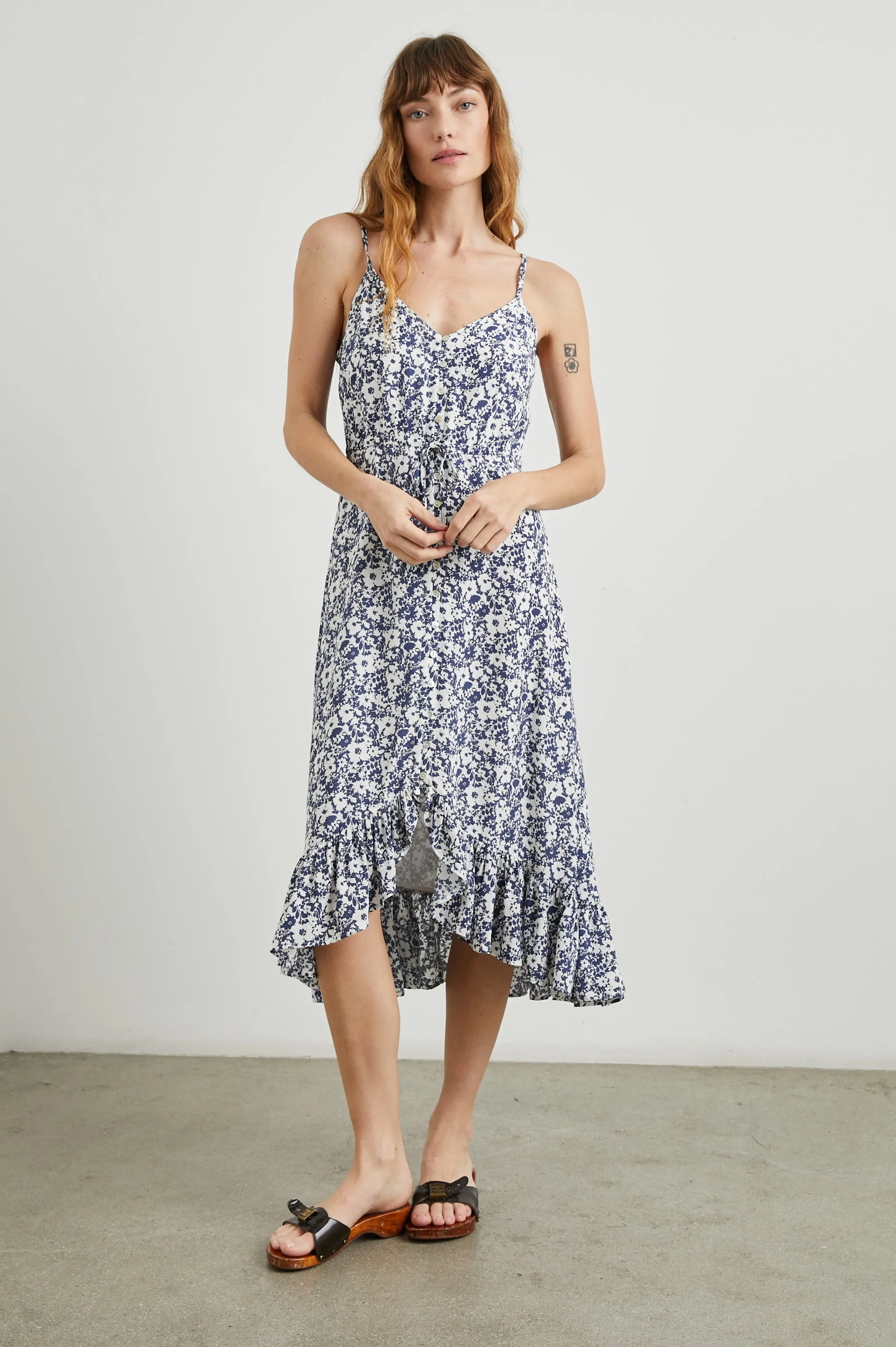 FRIDA DRESS - NAVY WHITE TEXTURE FLORAL Rails