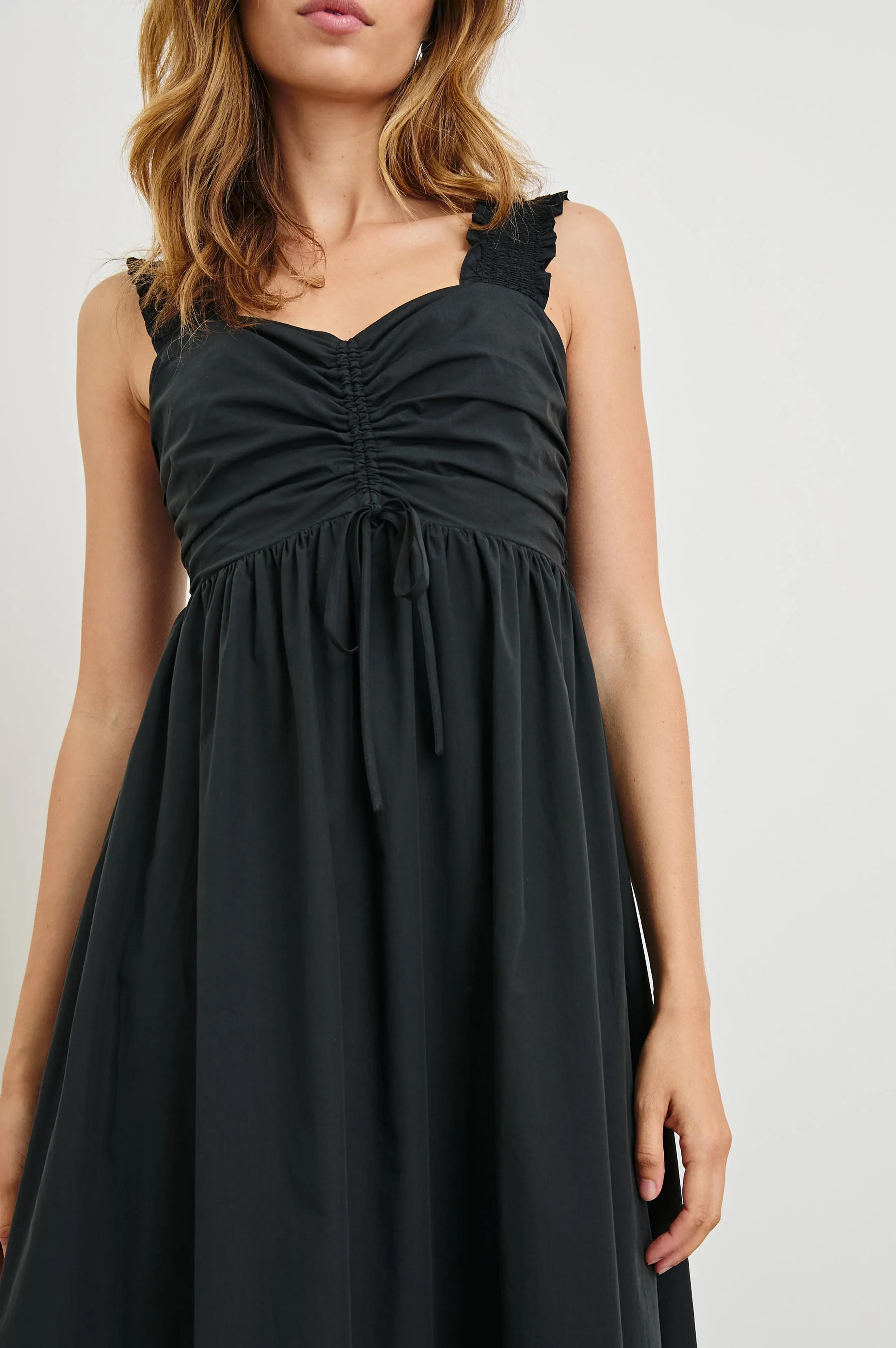 IRISA DRESS - BLACK Rails