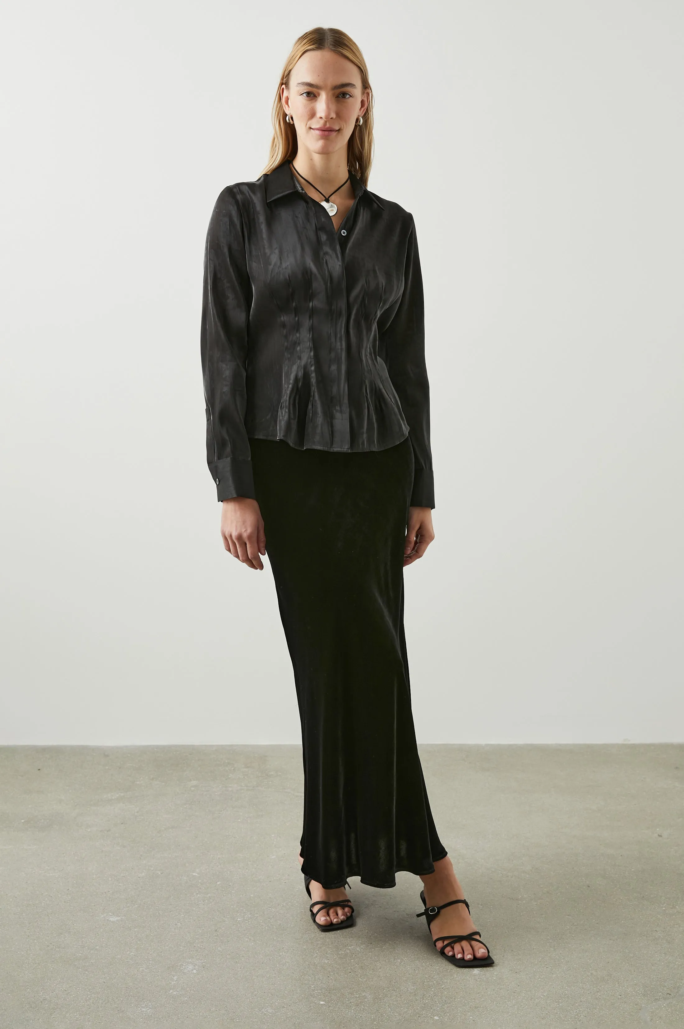 LORENA TOP - ONYX Rails