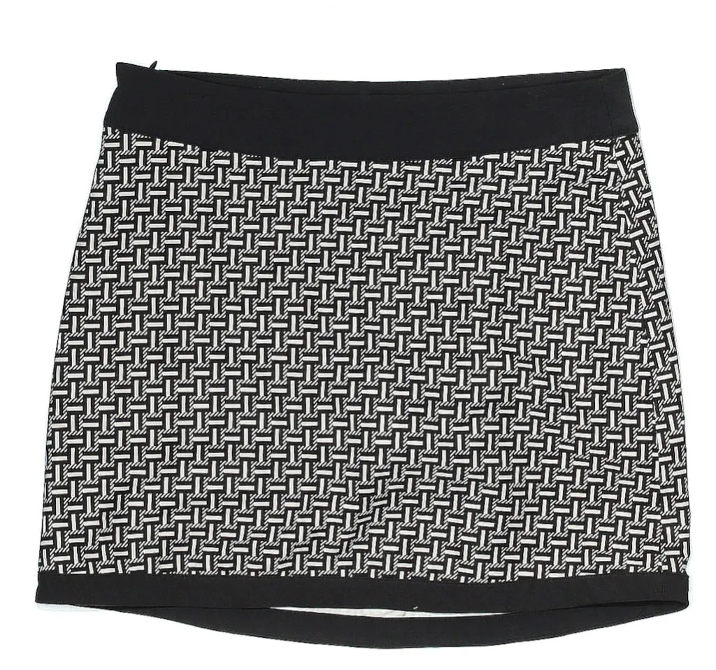Maggie Lane Black & White Geo Print Golf Skort Size 6