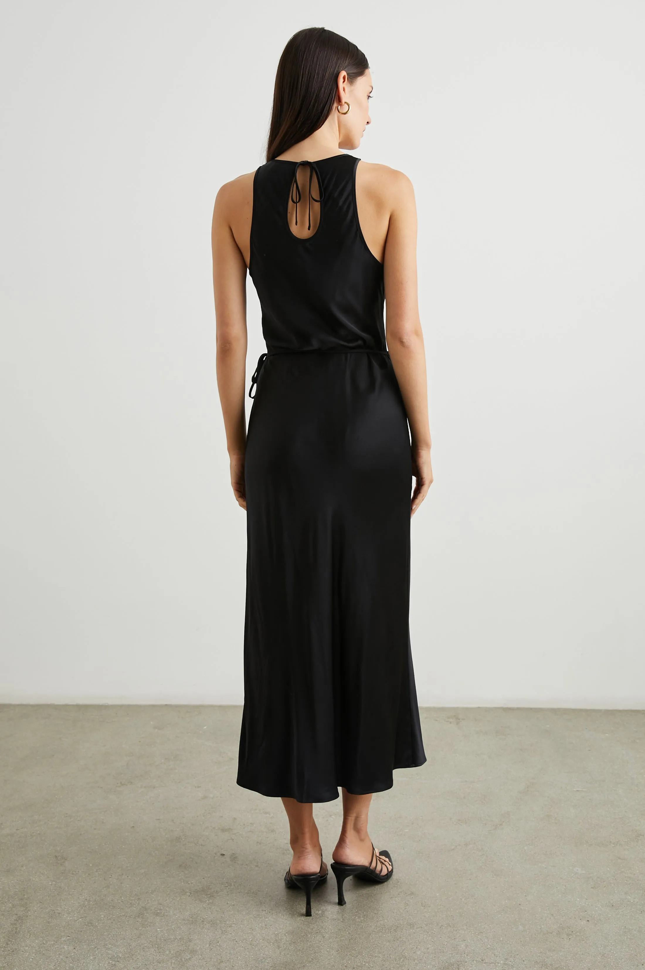 NAVI DRESS - BLACK Rails