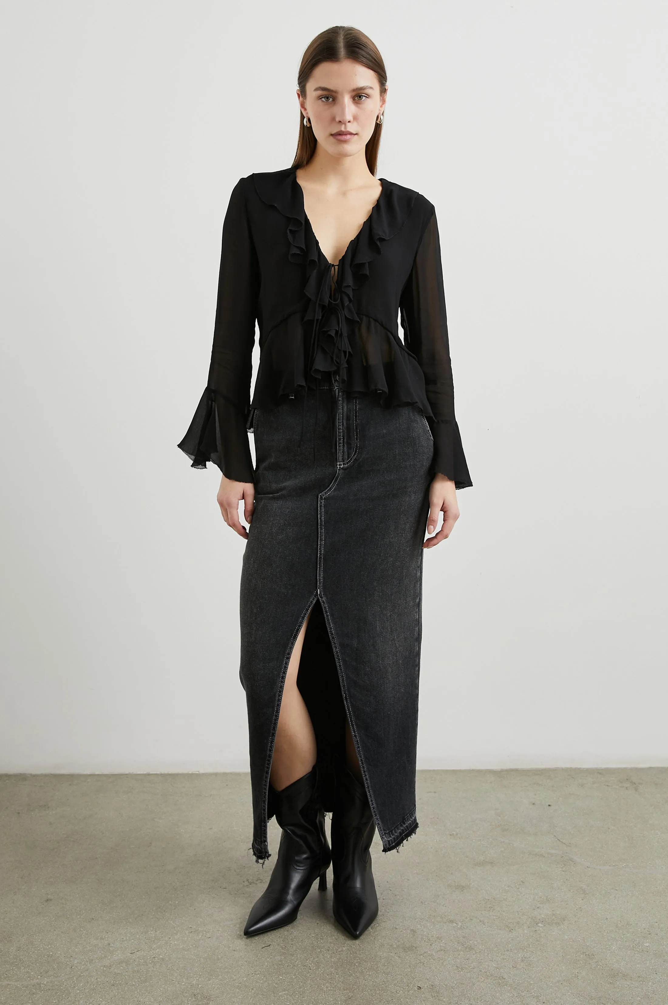 NICOLETTA TOP - BLACK Rails