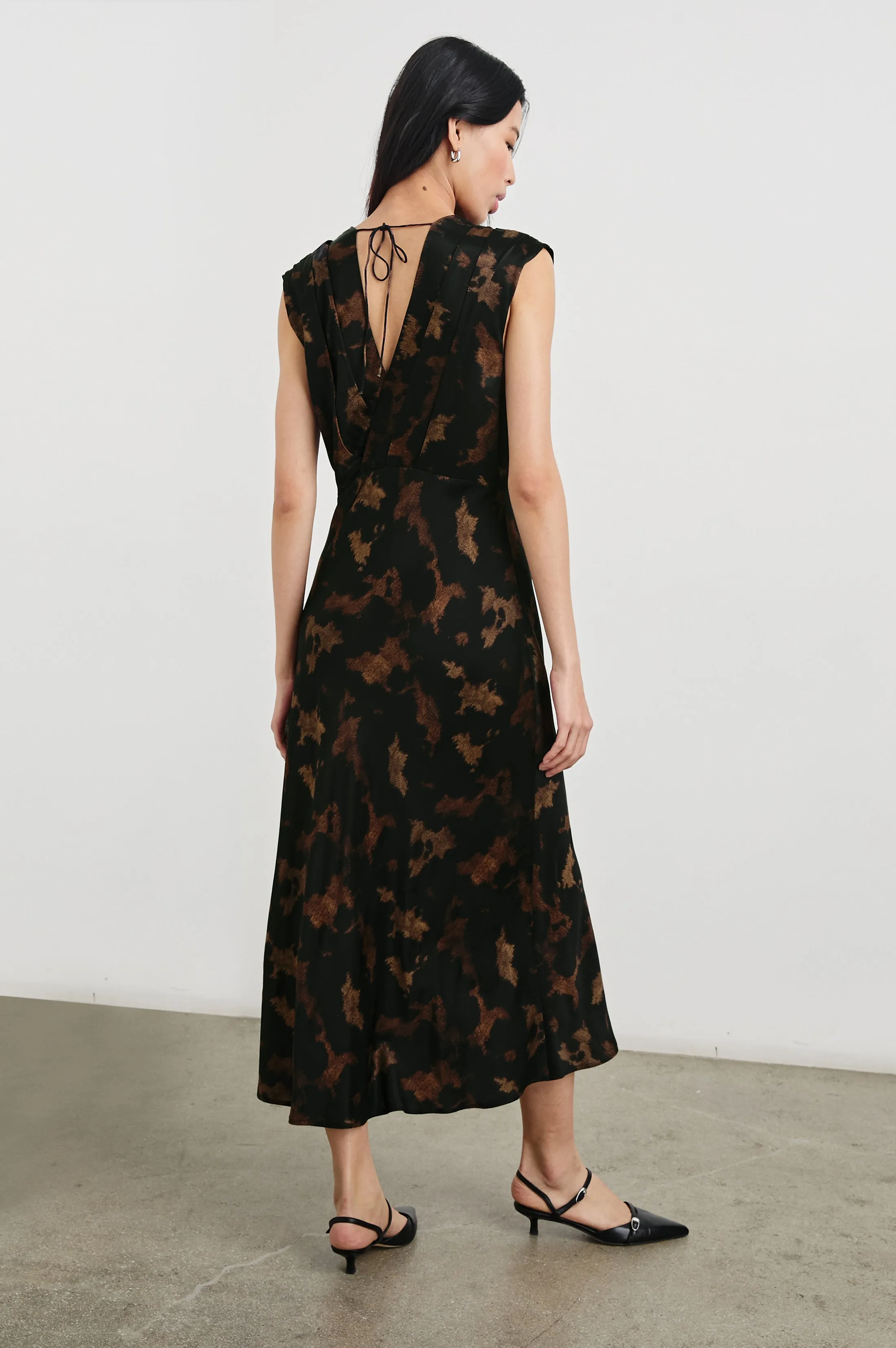 ODELLA DRESS - DIFFUSED SANDSTONE Rails