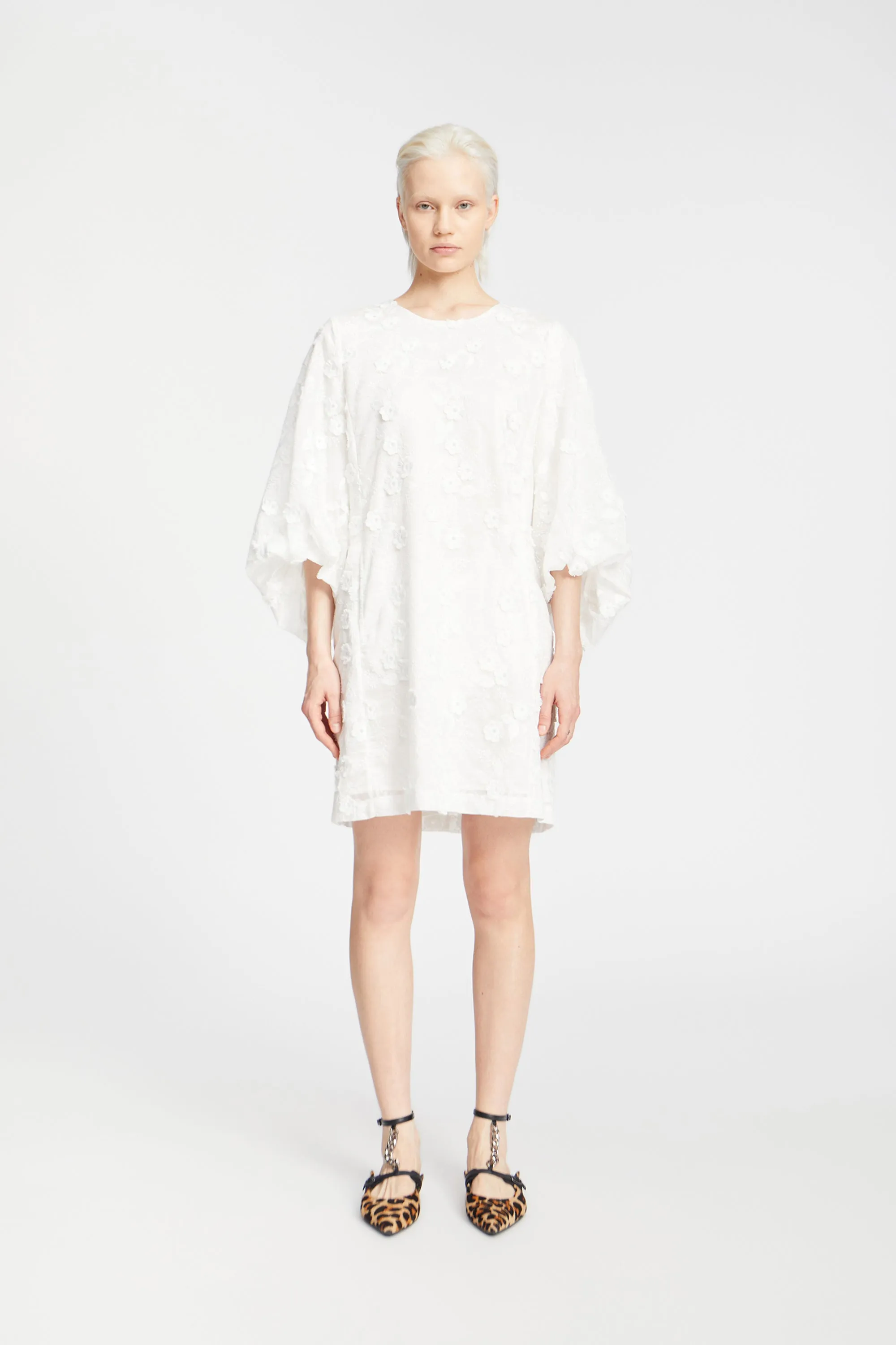 PANSI - WHITE Munthe