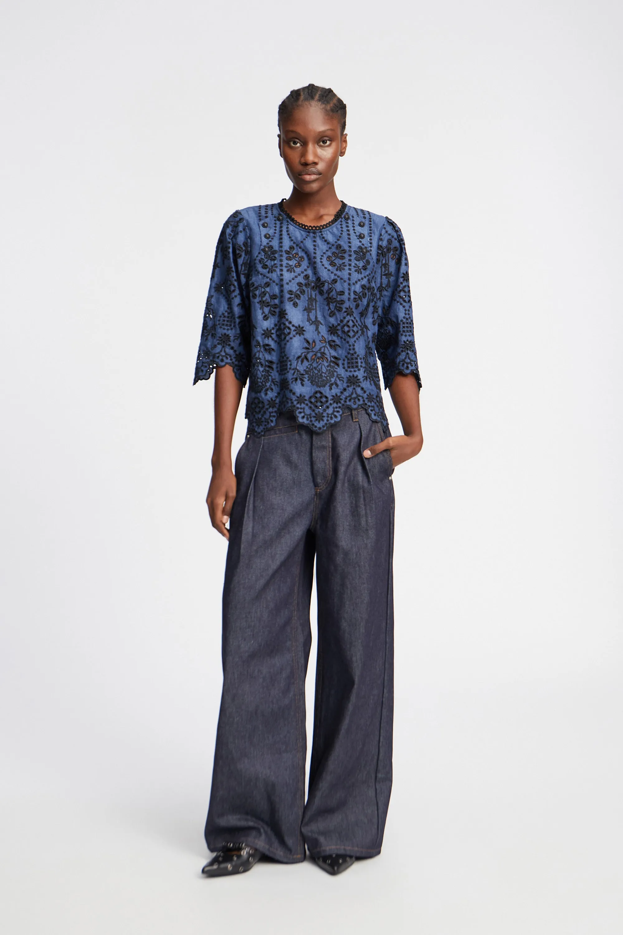 SACCA - INDIGO Munthe