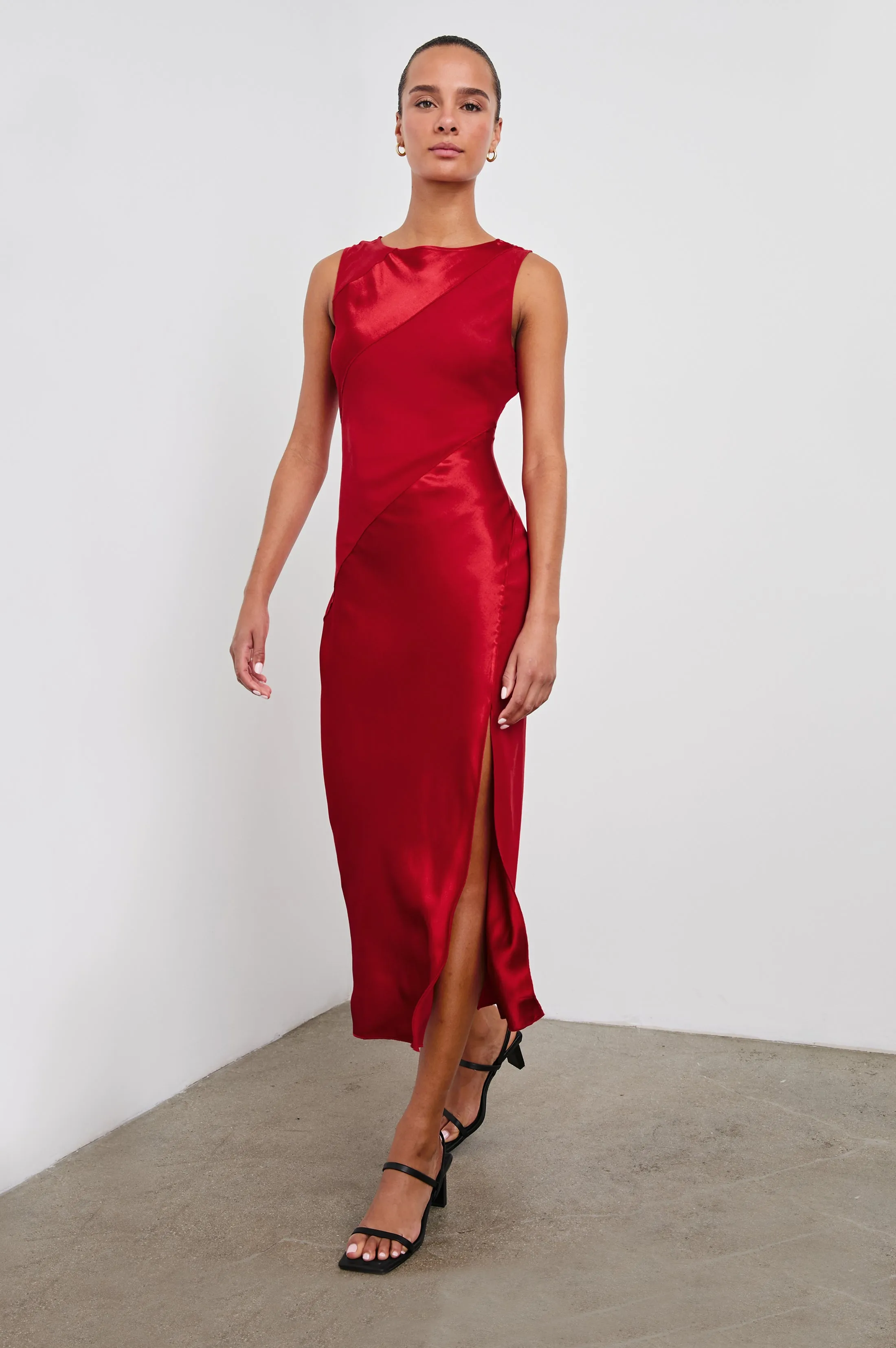 SANYA DRESS - SCARLET Rails