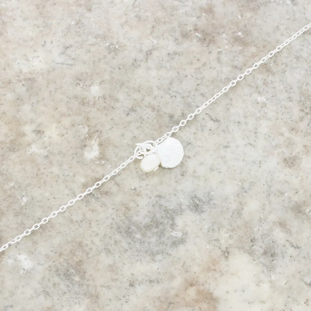 Sterling Silver Clam Shell and Pearl Bracelet