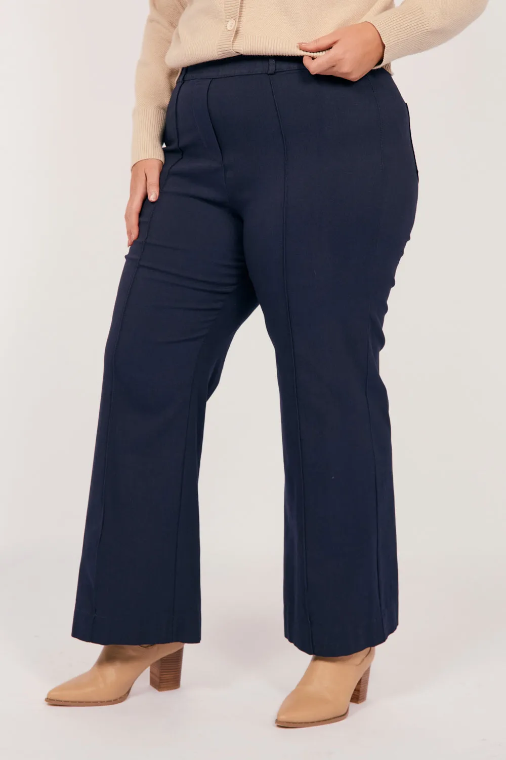 Stretch Wide Leg Pant in Navy Adrift