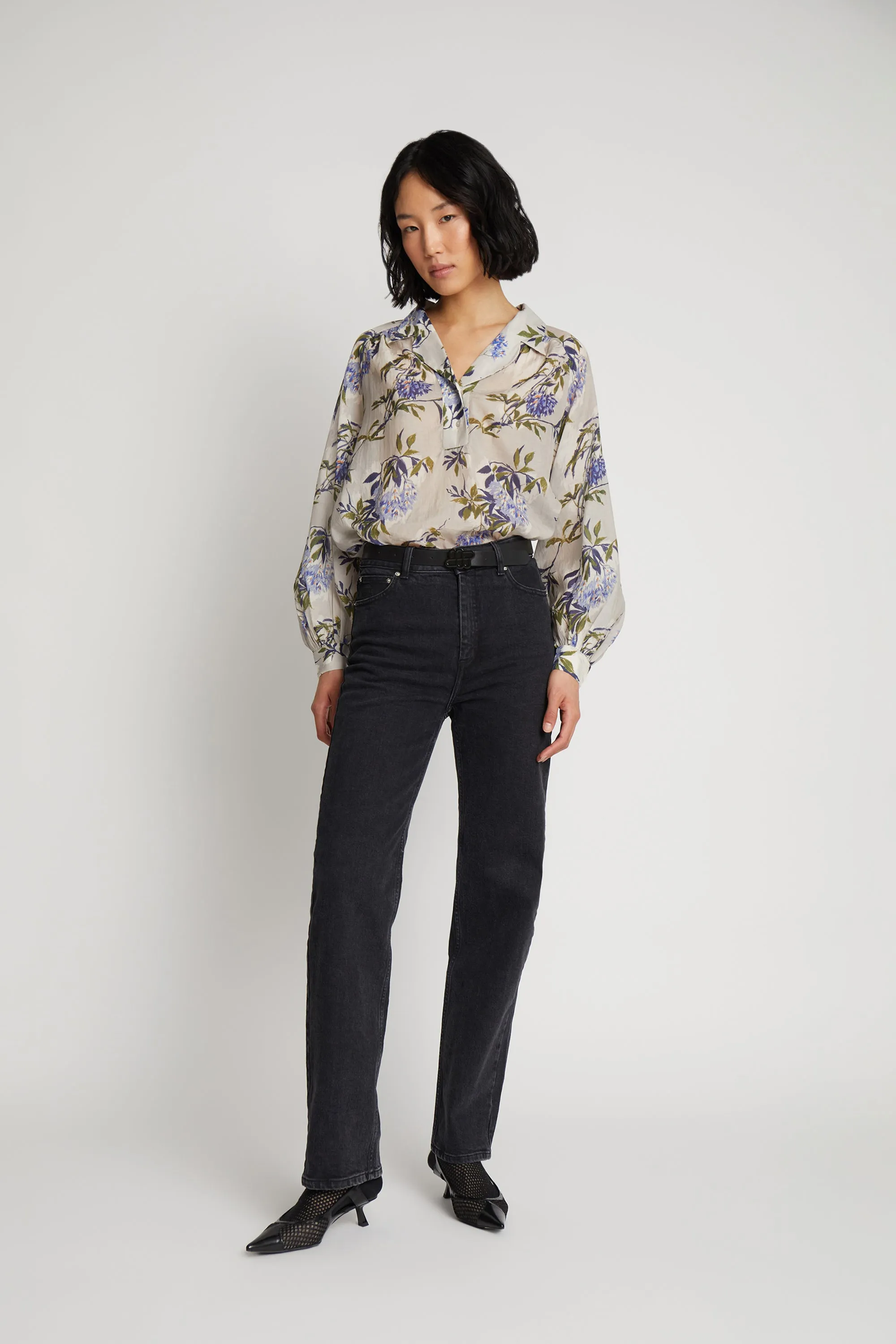 SUSANI - LIGHT GREY Munthe
