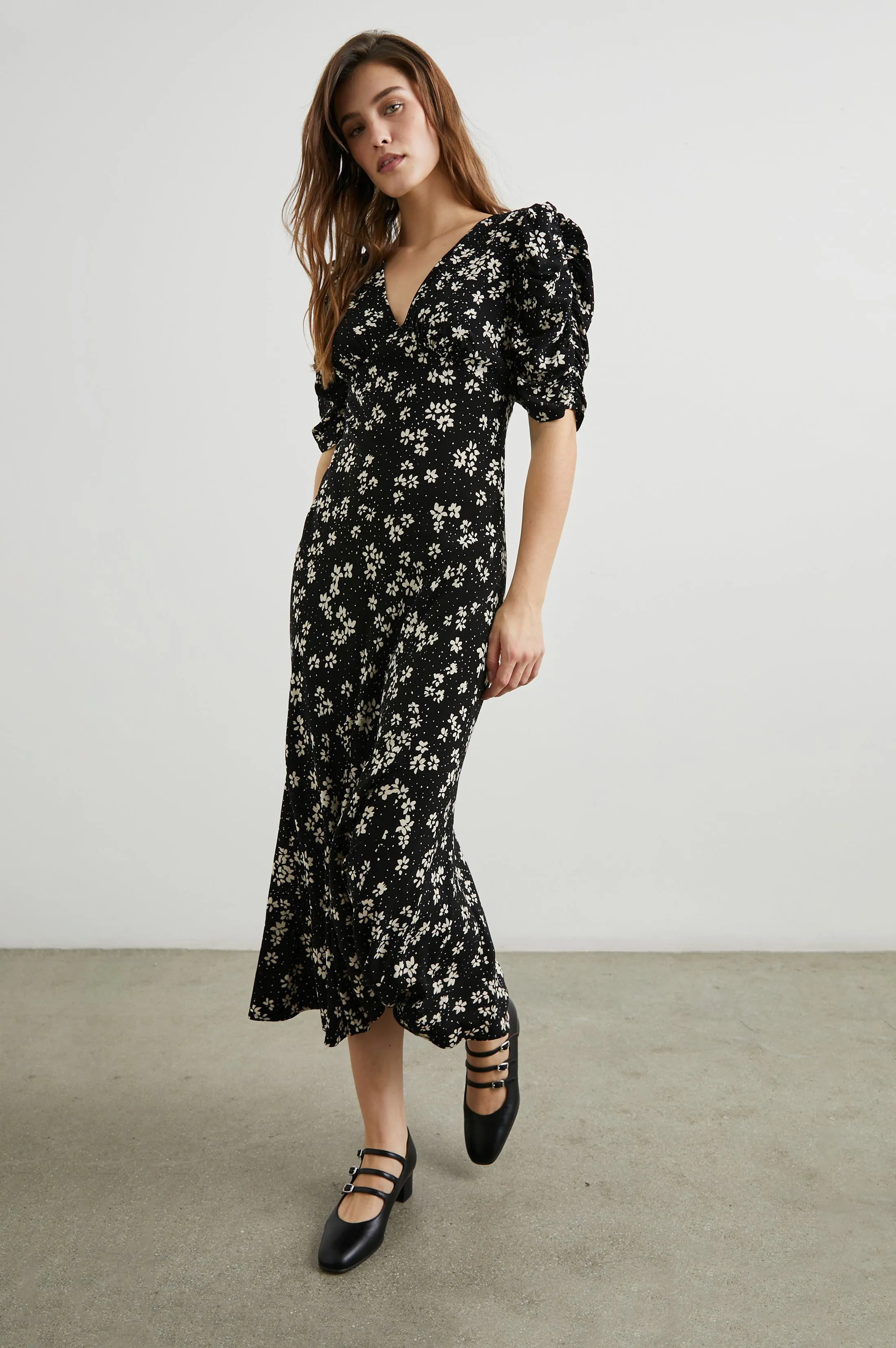 ZARIAH DRESS - NOIR FLORAL Rails